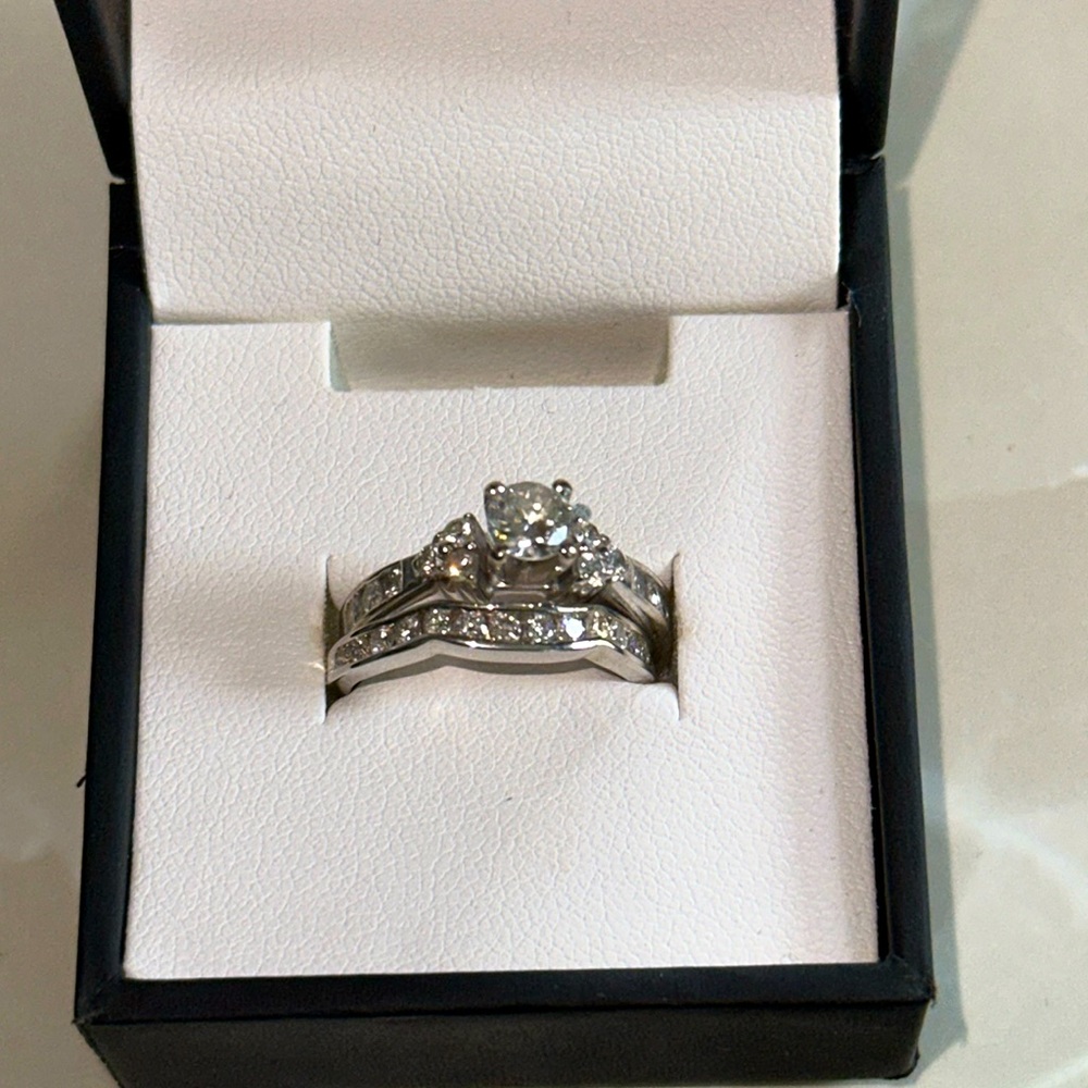 Wedding Ring Set - image 1